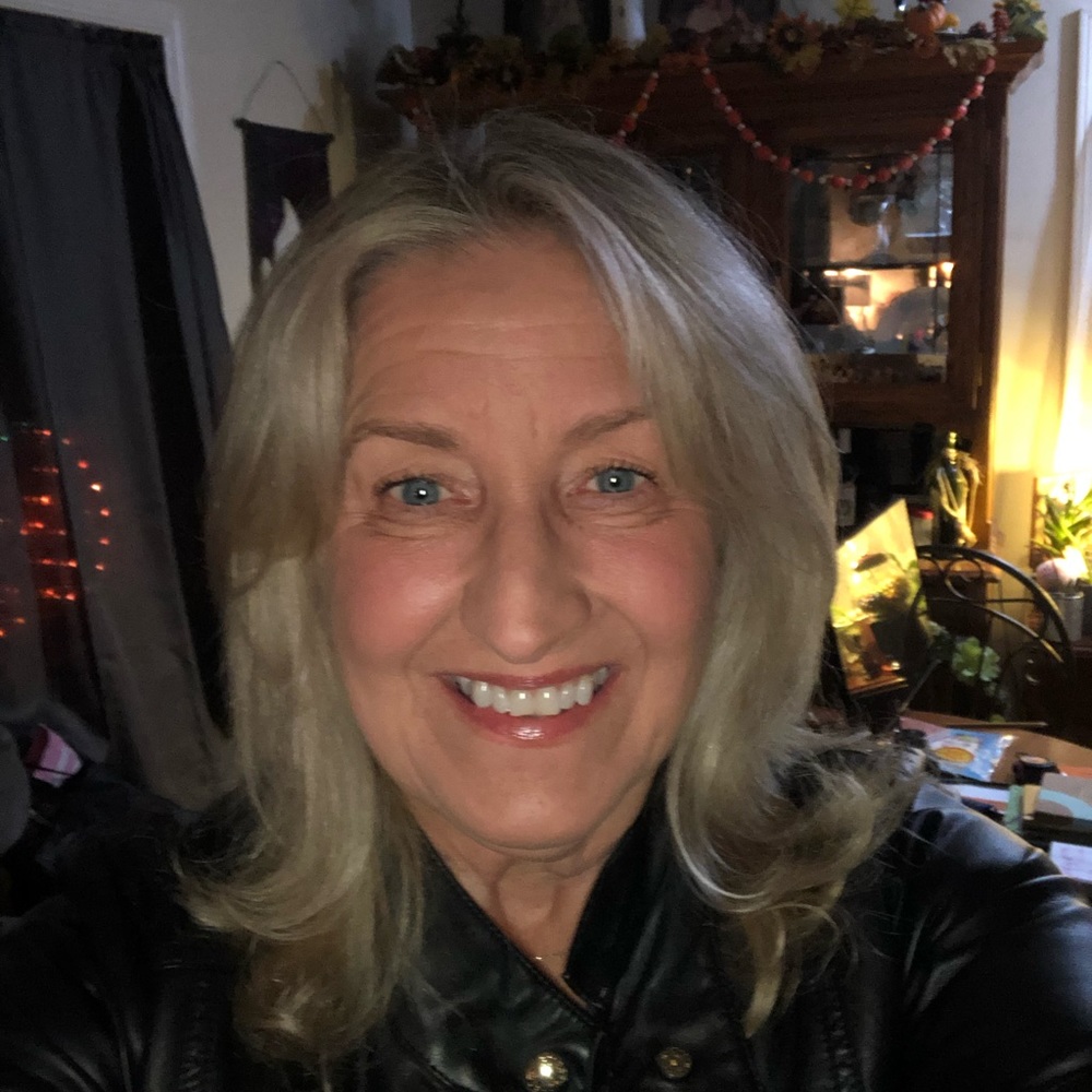 Meet your Posher, Tina